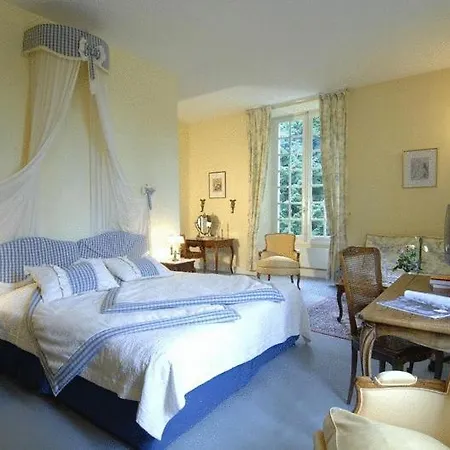 Domaine De La Barde - Chateaux & De France 3*